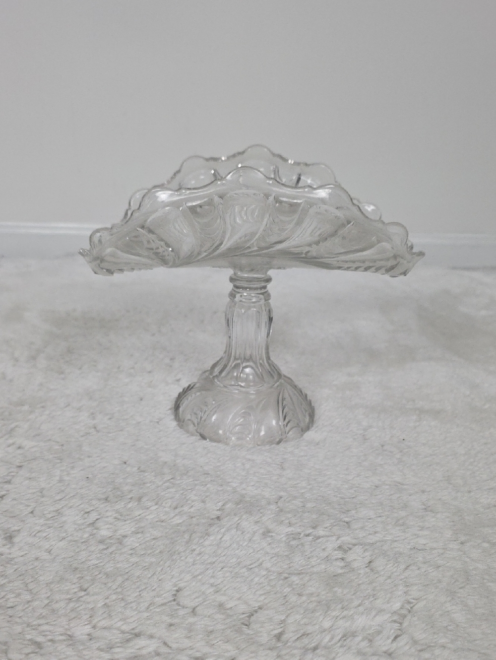 Ornate Clear Glass Pedestal Banana Stand